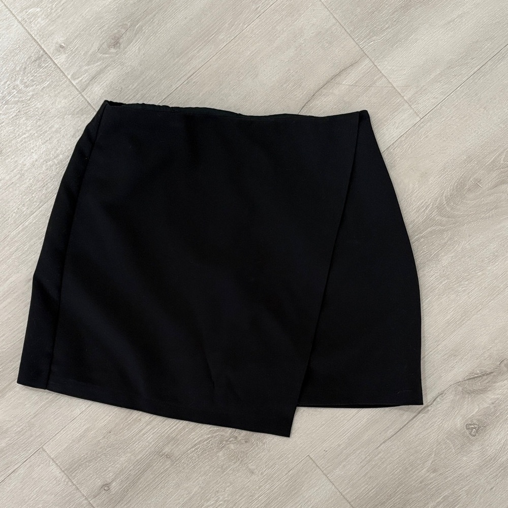 Abercrombie Black Mini Skirt